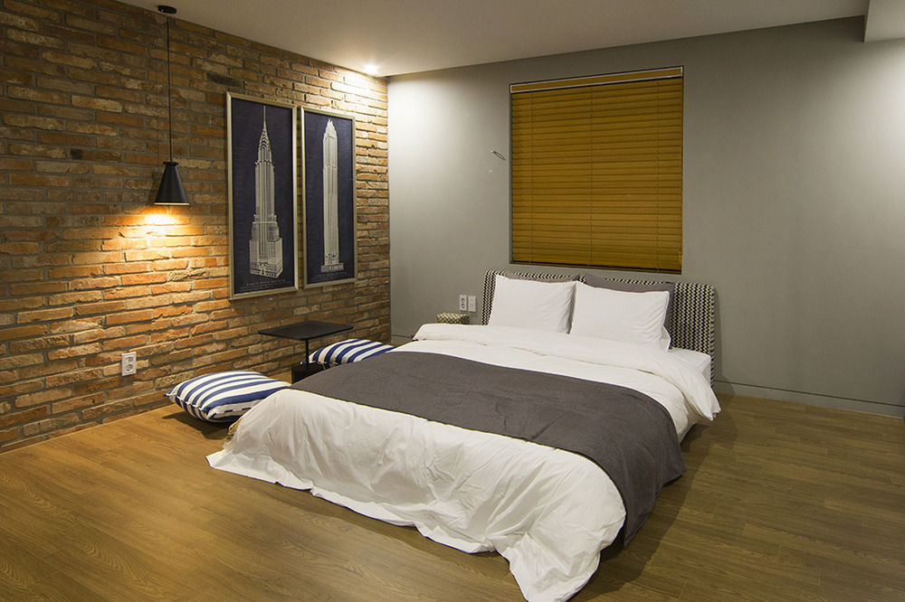 Hotel Brown Dot Gimhae Ngoại thất bức ảnh