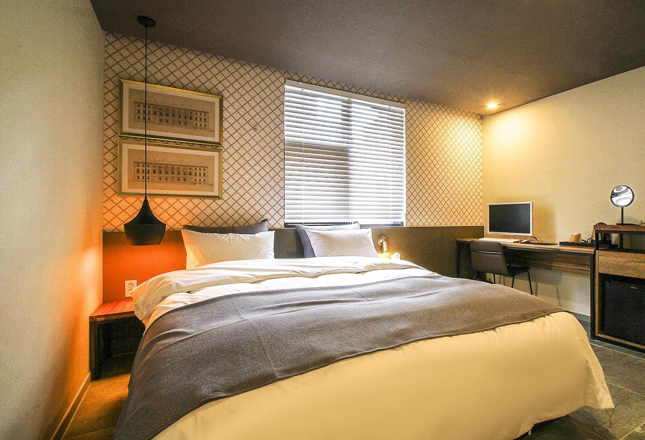 Hotel Brown Dot Gimhae Ngoại thất bức ảnh