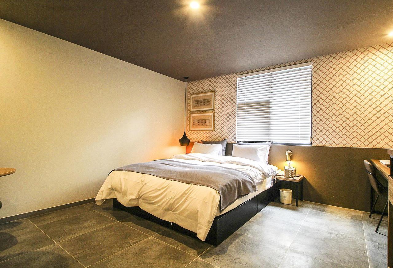 Hotel Brown Dot Gimhae Ngoại thất bức ảnh