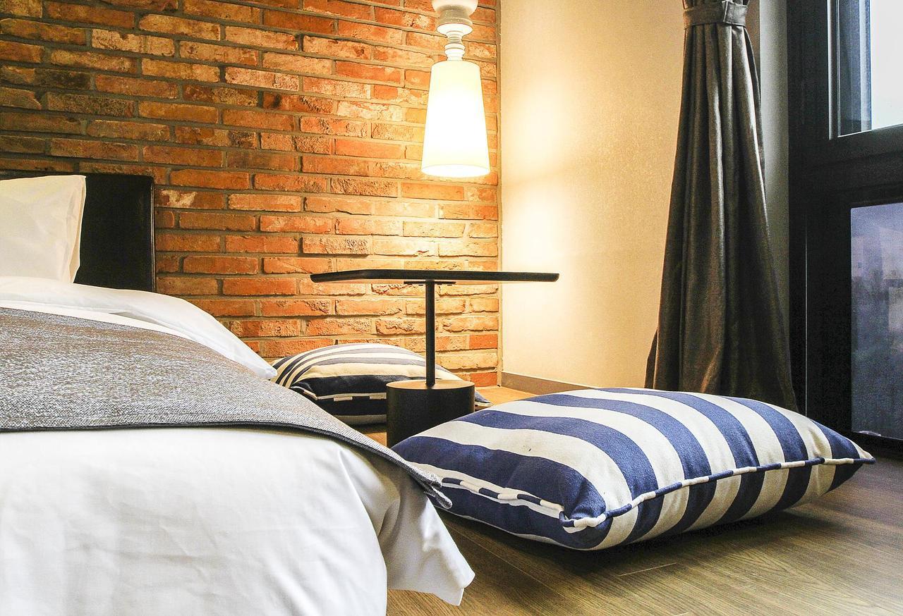 Hotel Brown Dot Gimhae Ngoại thất bức ảnh