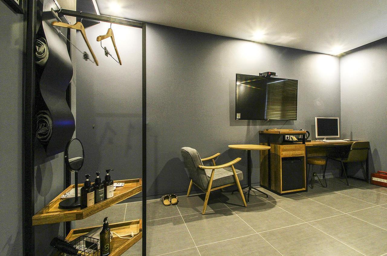 Hotel Brown Dot Gimhae Ngoại thất bức ảnh