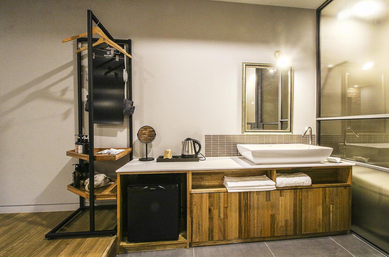 Hotel Brown Dot Gimhae Ngoại thất bức ảnh