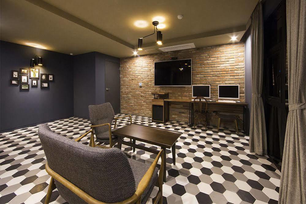 Hotel Brown Dot Gimhae Ngoại thất bức ảnh